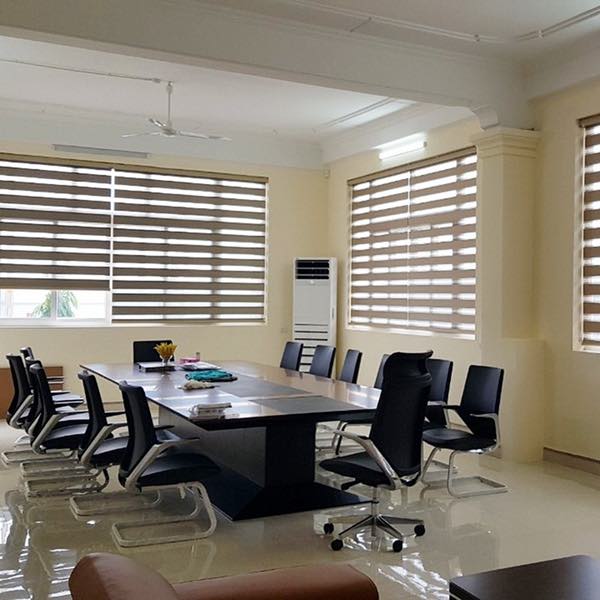 Rèm cầu vồng văn phòng cao cấp